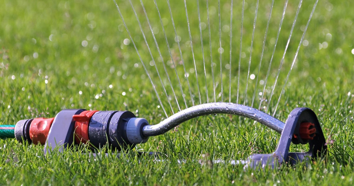 how long to water lawn with oscillating sprinkler